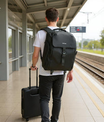 Outpack Pro Unisex Best Travel Backpack, Black, One Size